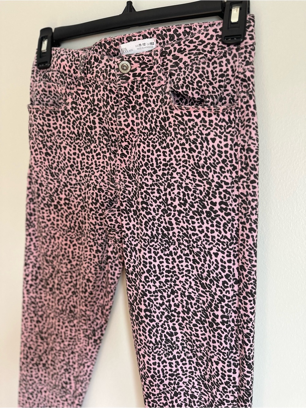 ZARA Girls Five Pockets Pink Leopard Skinny Jeans Size 11-12 Adjustable Waist - Picture 2 of 7